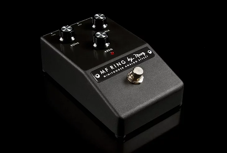 The Moog MF Ring has been based on Moog's Moogerfooger MF-102 ring modulator