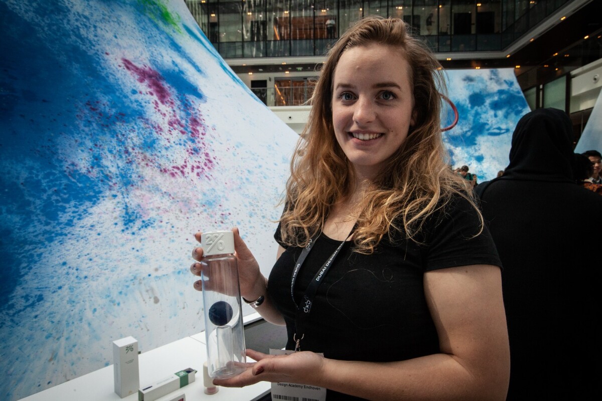 Did you know that most of the cleaning products found around a typical home consist of at least 80 percent water? As Mirjam de Bruijn from Design Academy Eindhoven points out, this means four-fifths of the trucks, ships and planes that carry these products around the world are really just carrying water.