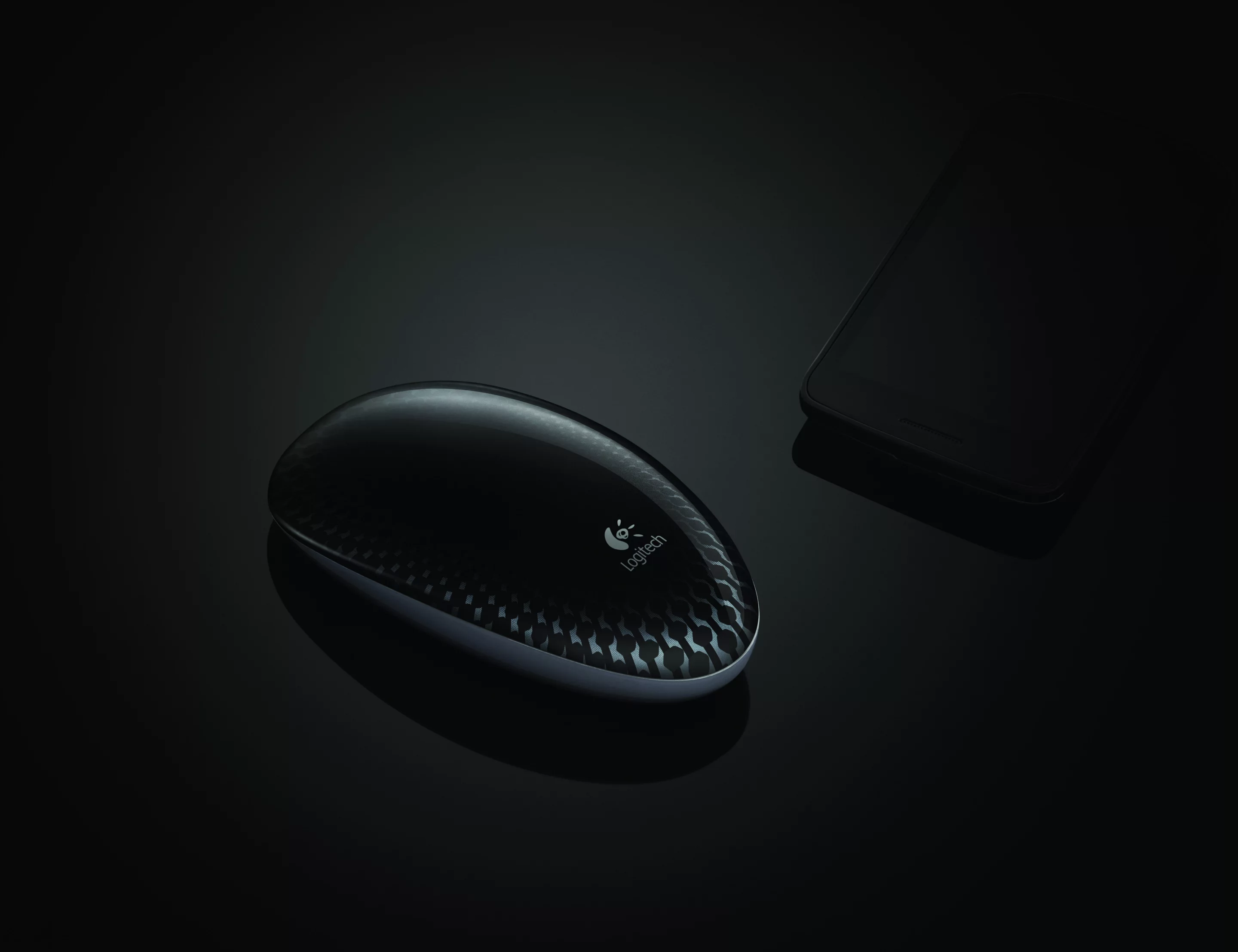 Logitech promises a chop-free, fluid scrolling similar to the experience you might have on a modern smartphone's touchscreen display, courtesy of its Flow Scroll software