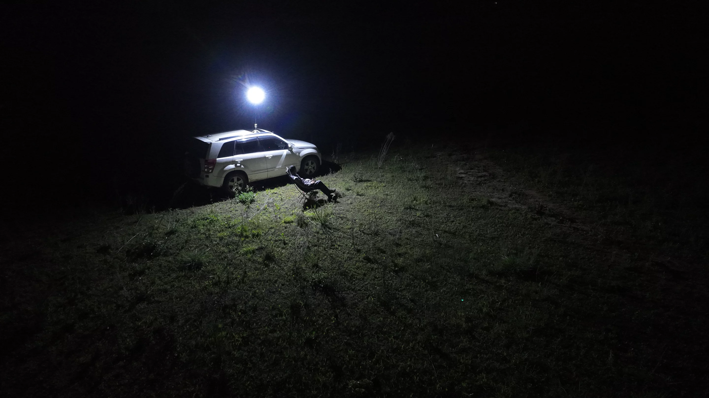 The ouTask lantern has a magnetic base, so can be mounted to the roof of a car to provide three levels of illumination and two color temperatures