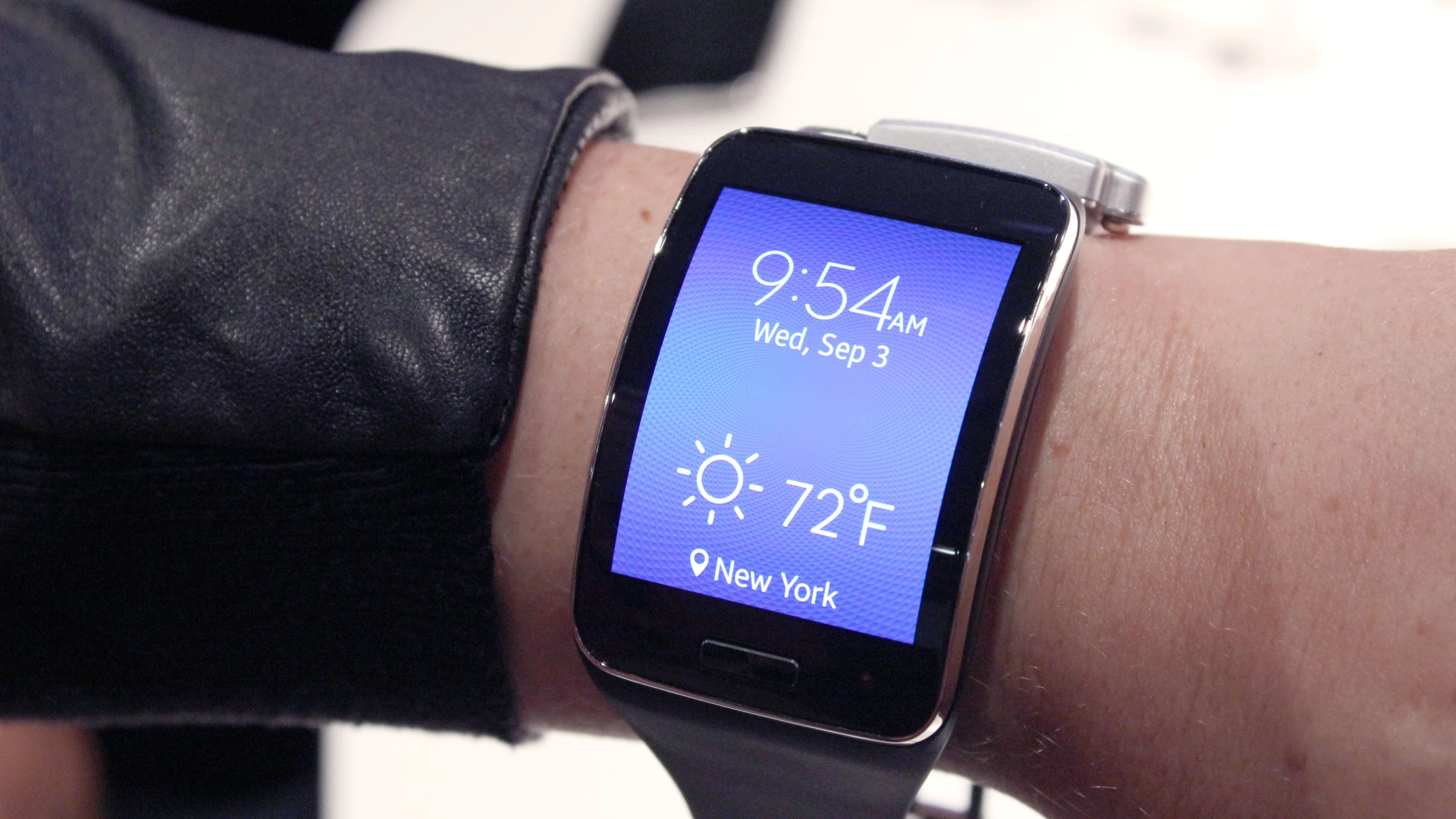 Samsung Gear S (Photo: Will Shanklin/Gizmag.com)