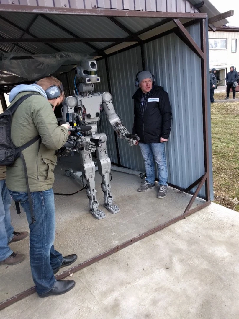 This gun-toting bot is straight from Russia