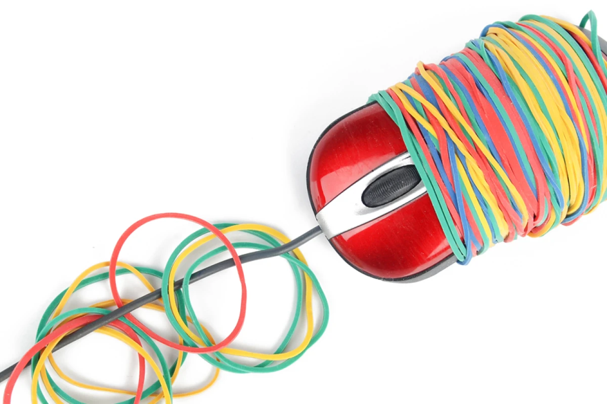 New "rubber-band electronics" technology could pave the way for flexible, stretchable medical implants and consumer electronics (Photo: Shutterstock)