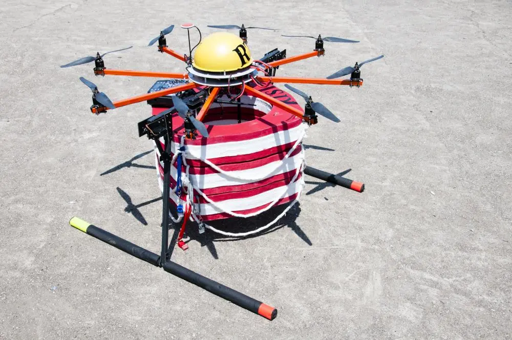 When conducting a trial rescue mission, the drone was able to reach a target 75 m (246 ft) away in about 22 seconds, while a human lifeguard took 91 seconds to swim to the same location