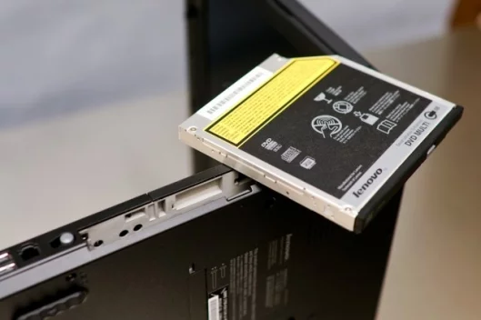 ThinkPad W700ds ultrabay and removable DVD drive