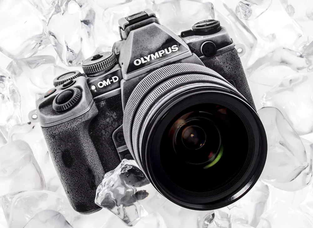 Featuring a rugged magnesium casing and 60 gasket rings the Olympus OM-D E-M1 is dust, splash and freezeproof down to -10 degrees Celsius (14° F)