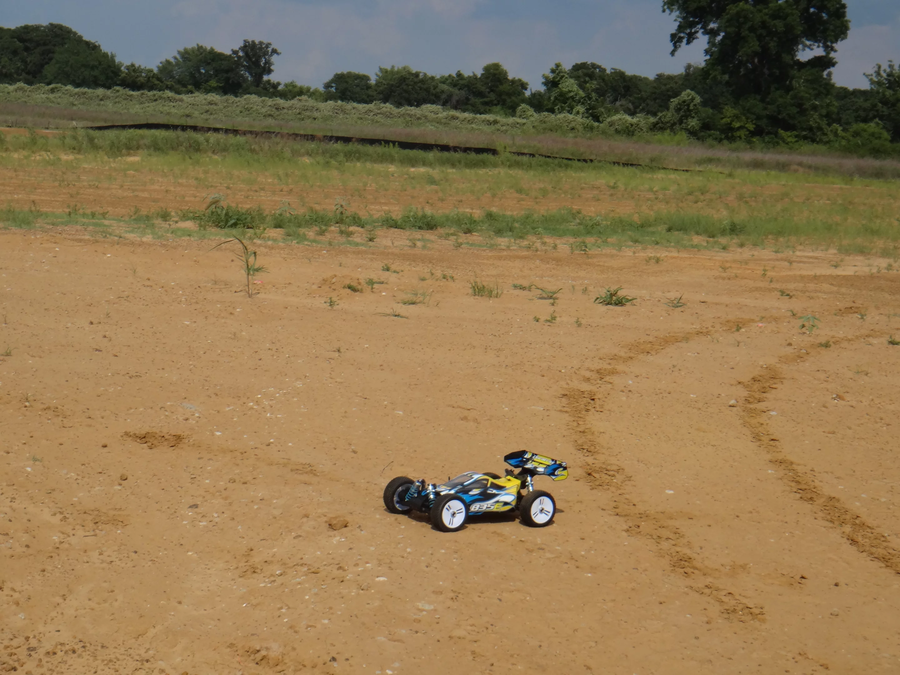 After just a couple minutes driving it on a barren patch of dirt, it became clear that this R/C car was made to go off-road