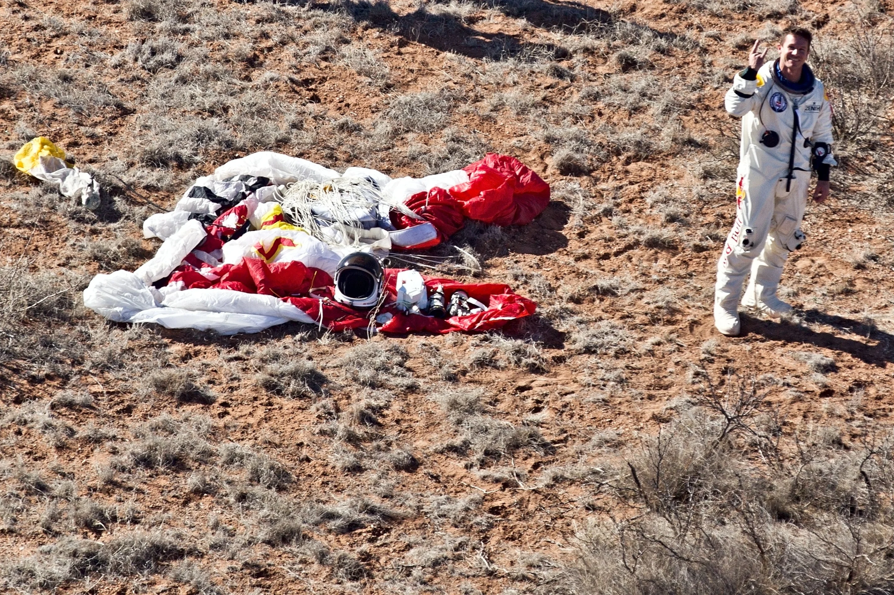Baumgartner lands safely (Photo: Christian Pondella/Red Bull)