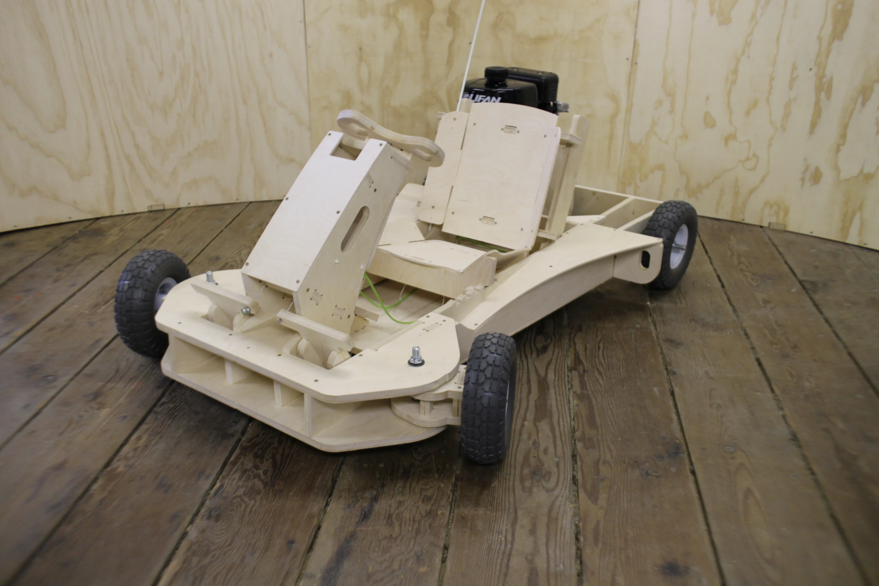 Once assembled, the PlyFly Go-Kart measures 101 x 58 x142 cm (40 x 23 x 56.5 in)