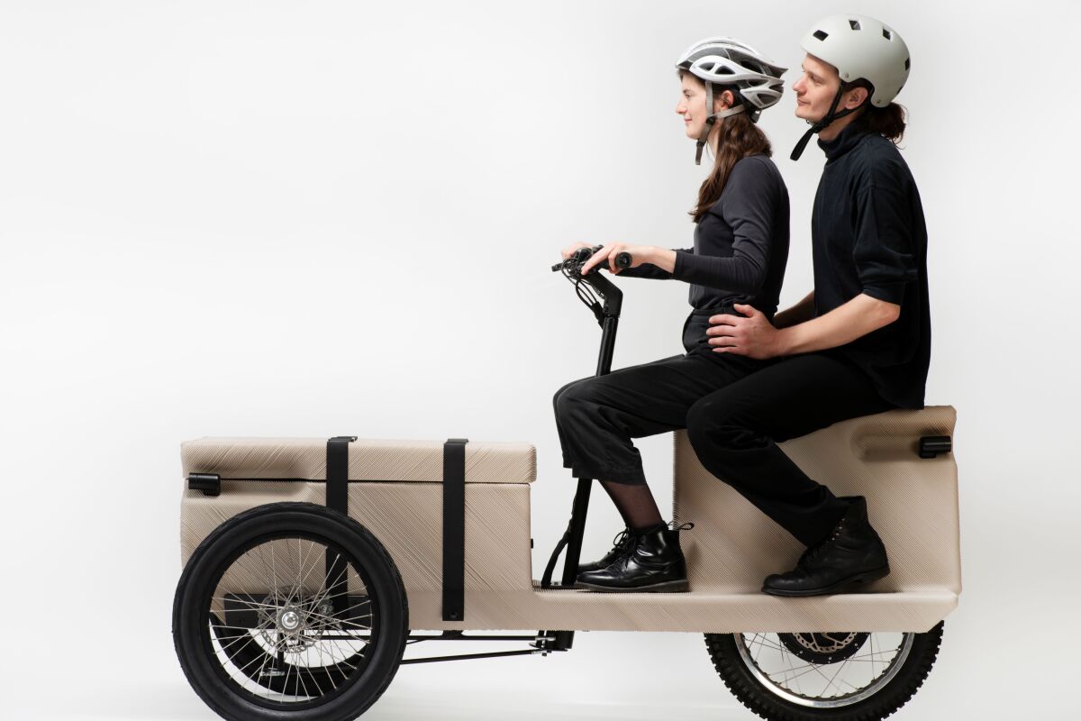 The ZUV's chassis is 3D printed using plastic waste from supermarkets