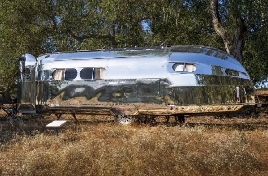 Starlink internet and a high-powered off-grid travel trailer make the perfect pairing