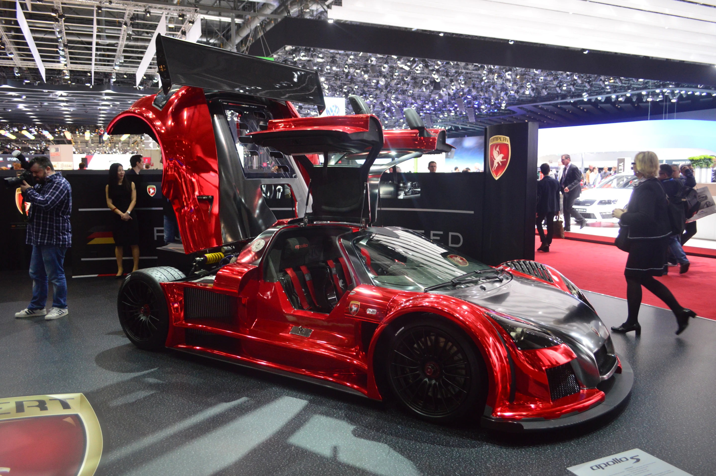 Gumpert Apollo S at 2014 Geneva Motor Show (Photo: CC Weiss/Gizmag.com)