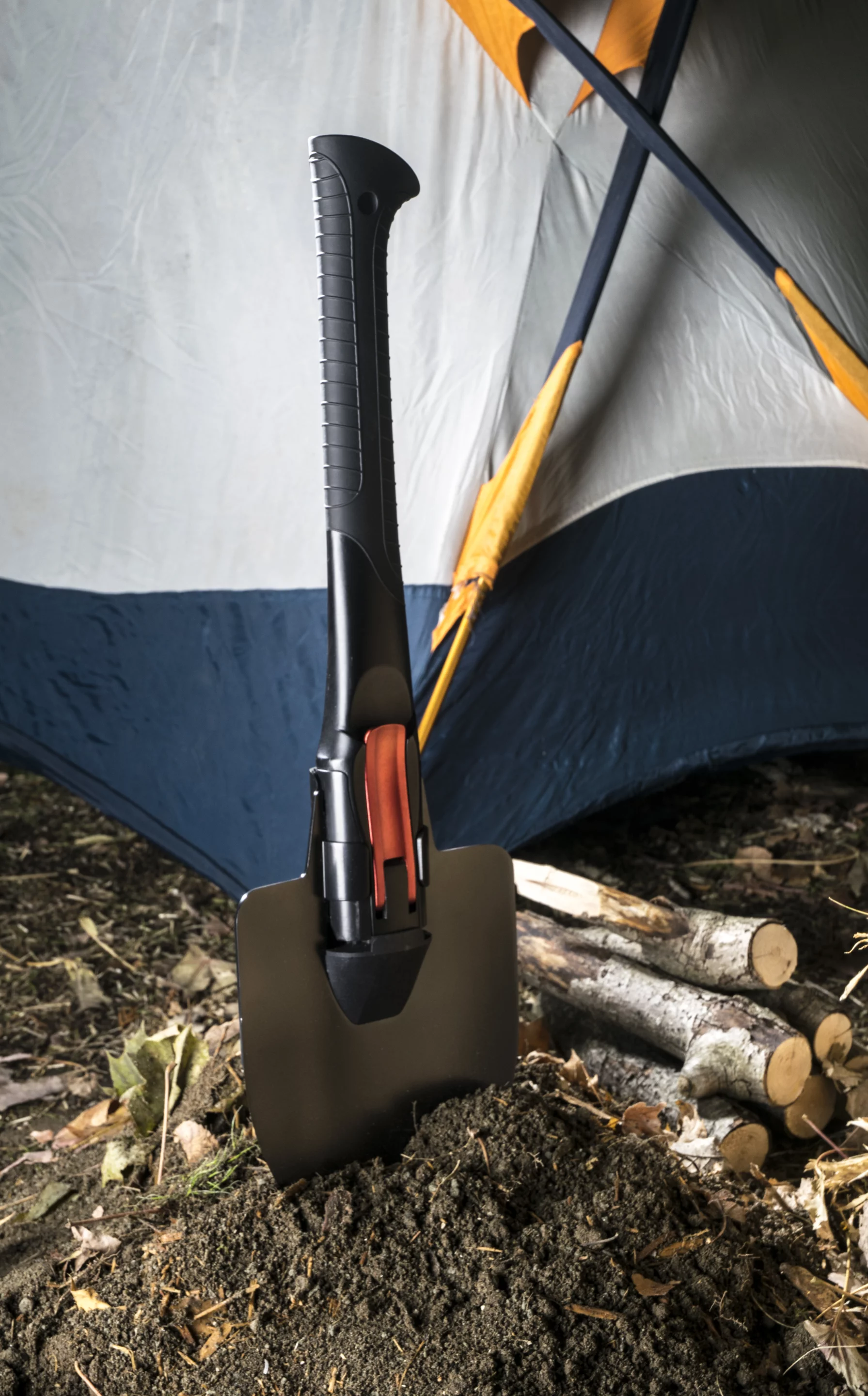 The AM-V2, set up as a shovel