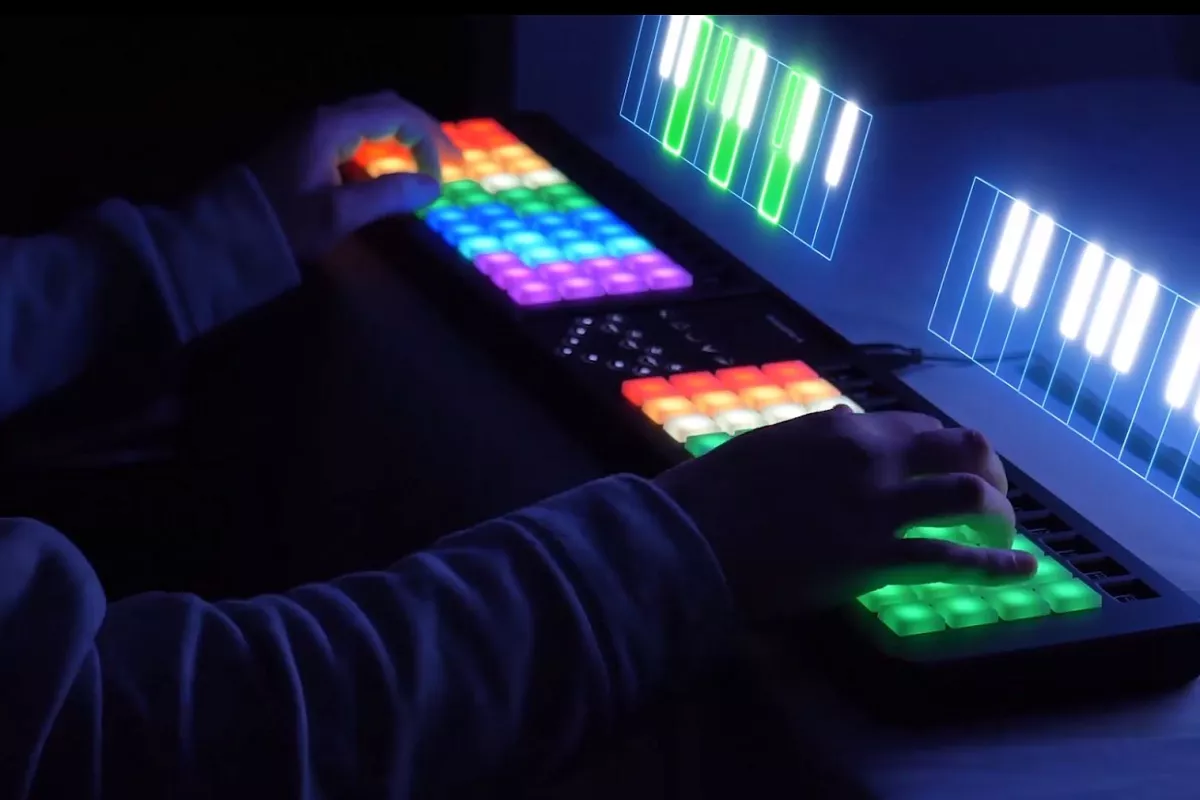 The aim of the TheoryBoard Thy333 is to make music theory less daunting