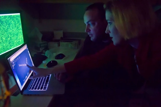Players working on an earlier Eterna challenge