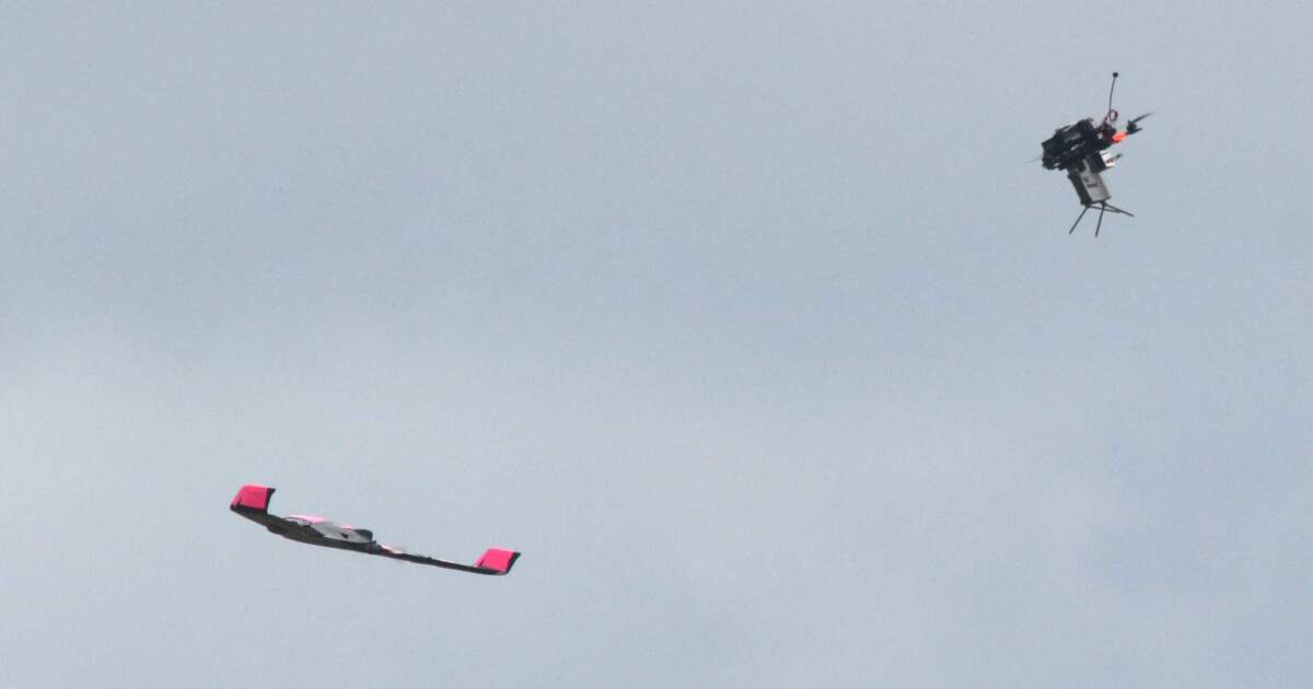 US Army tests drone with Claymore mine at Fort Rucker US Army tests drone with Claymore mine at Fort Rucker