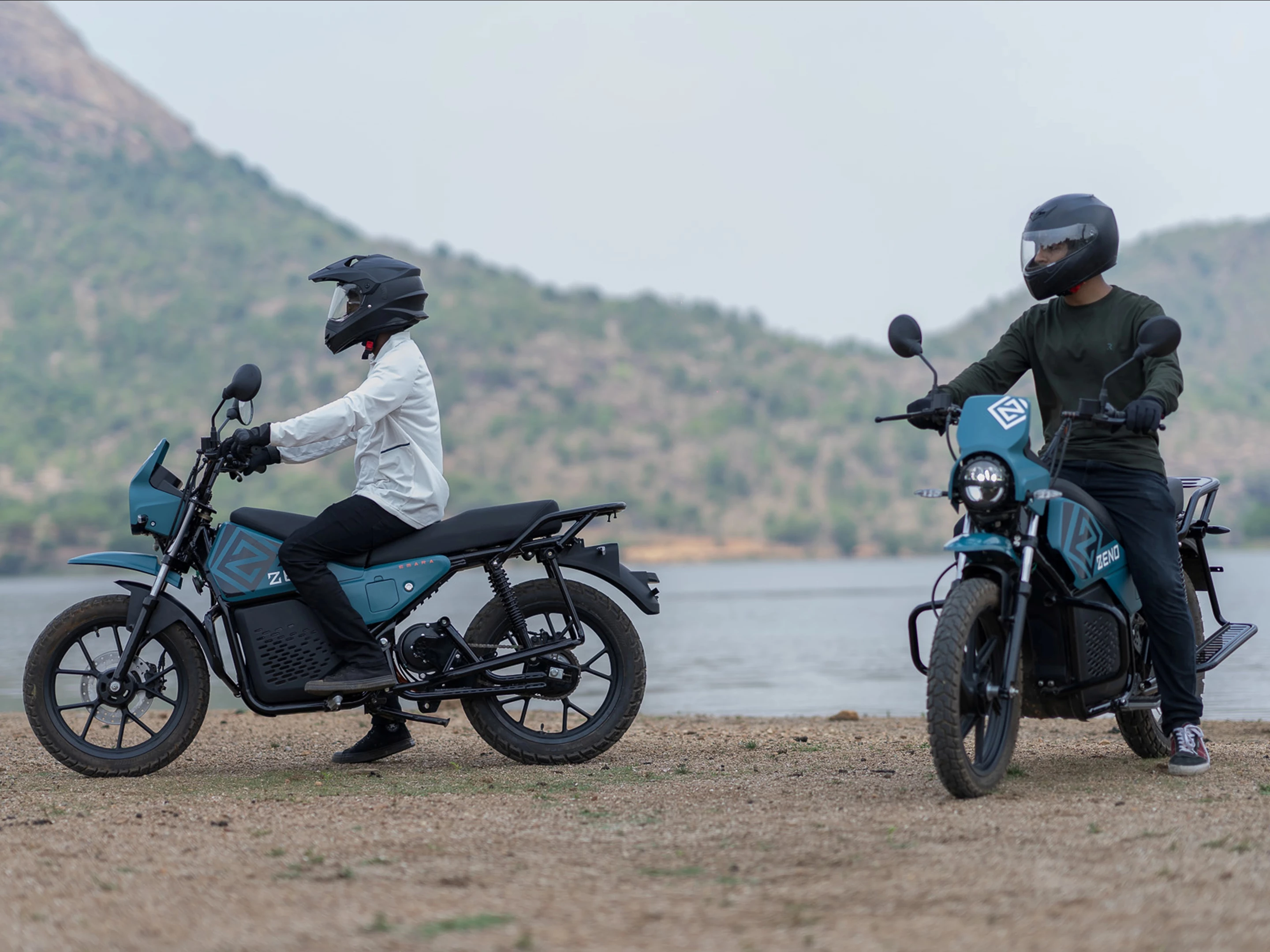 The ADV is based on the brand’s earlier commuter model, Emara, swapping a few components to give more rugged, off-road-ready chops for some light exploration