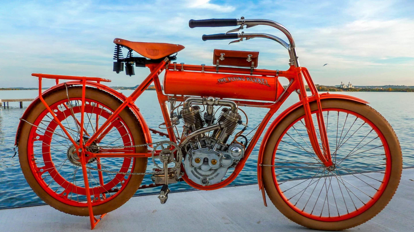 The only Flying Merkel V-twin to go to auction in Vegas was this 1911 model which fetched $91,300. The record for the model is a whopping $201,250 which was recorded in 2011 in Glenview, Illinois by Auctions America (now RM-Sothebys)