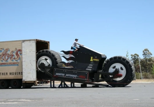 13 tonne 2-wheeler