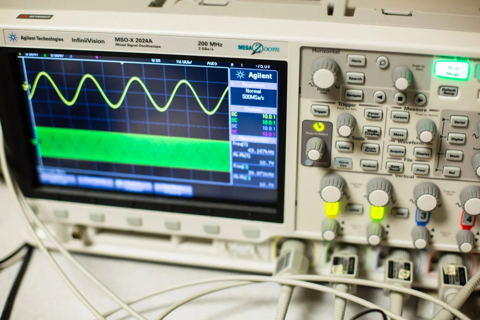 The sound is composed of multiple tones that interact with a mic's mechanics
