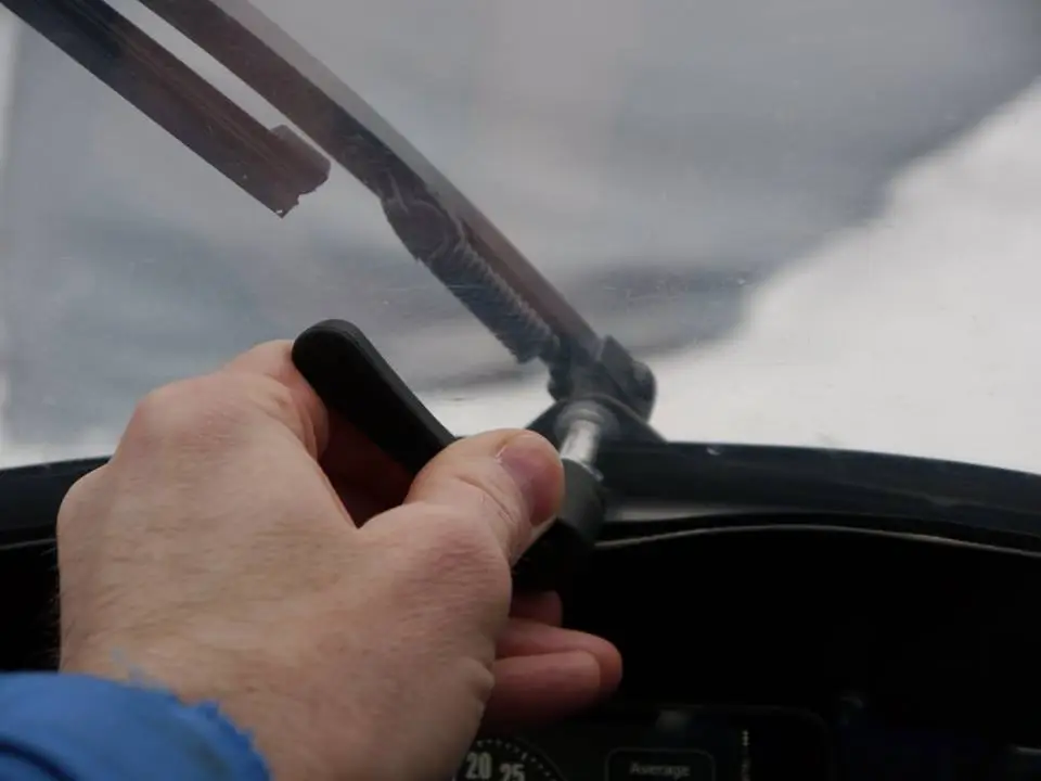 The PodRide's manually-operated windshield wiper