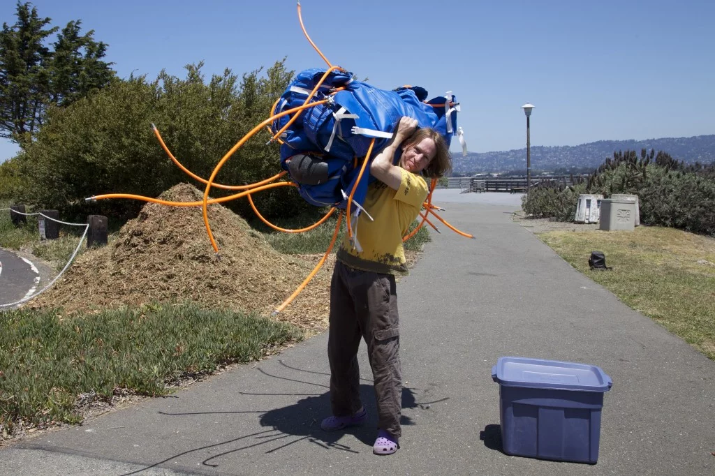 At less than 70 pounds, one person can carry Ant-Roach when it's deflated