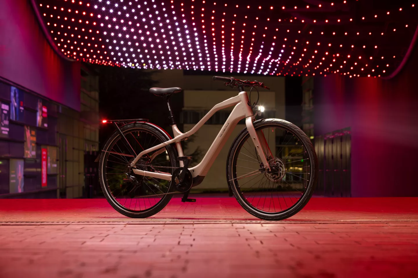 Pedal-assist from the 250-W Avinox mid-drive will be restricted to 25 km/h in Europe, where the Revo-C will find its people