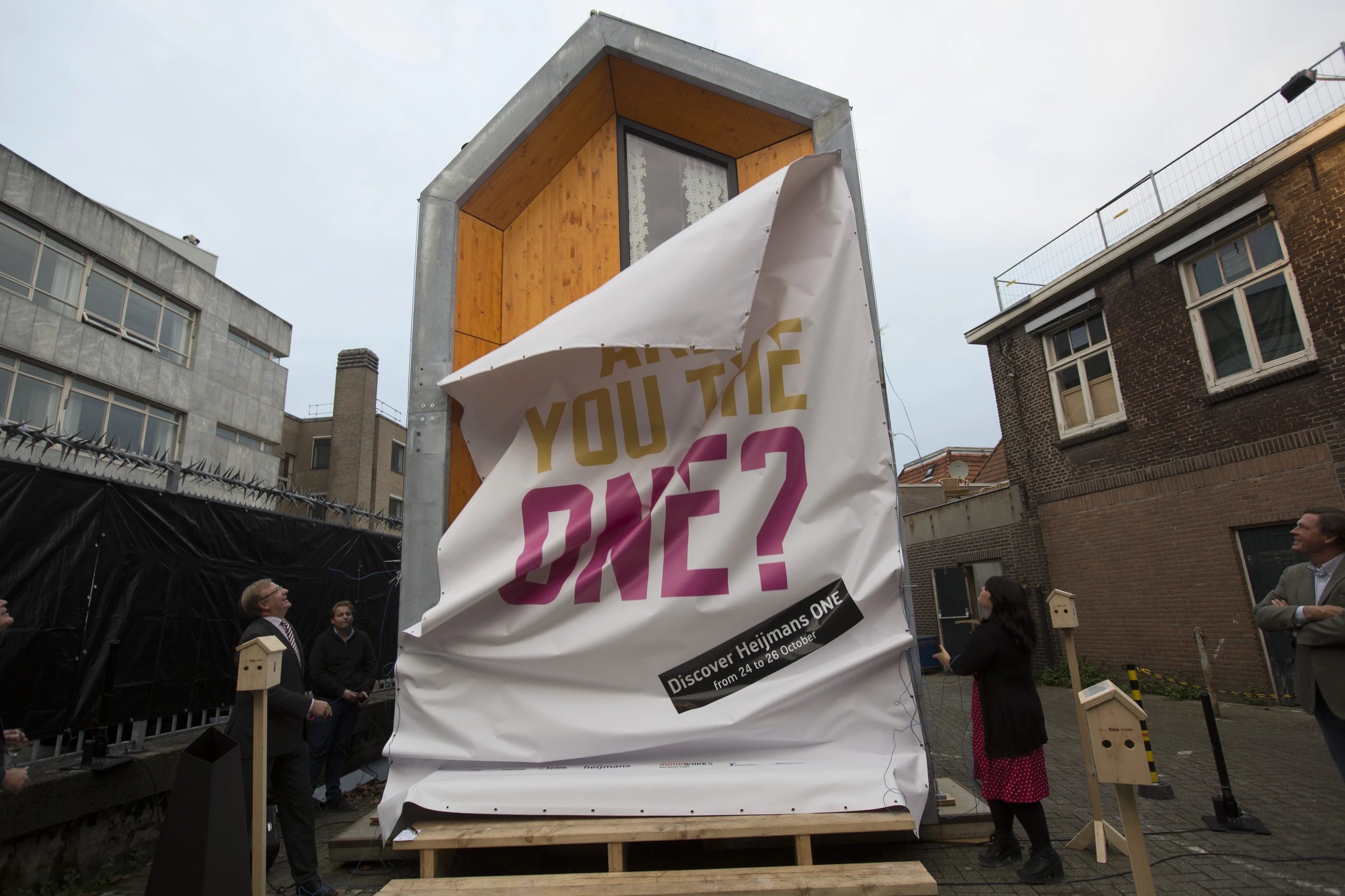 Dutch construction firm Heijmans recently took the wraps off a new prototype prefabricated solar-powered house