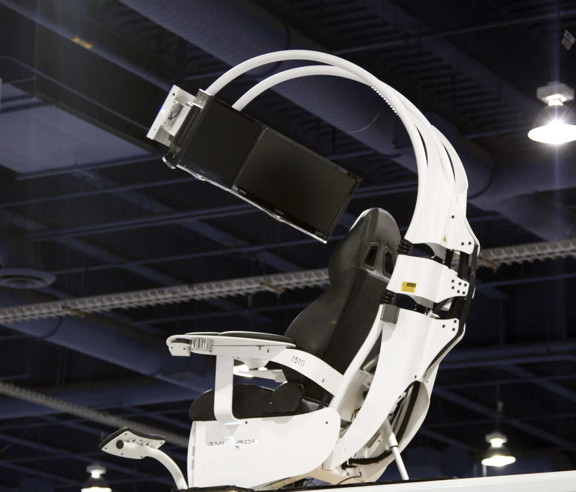 Emperor 1510 workstation on show at CES 2012
