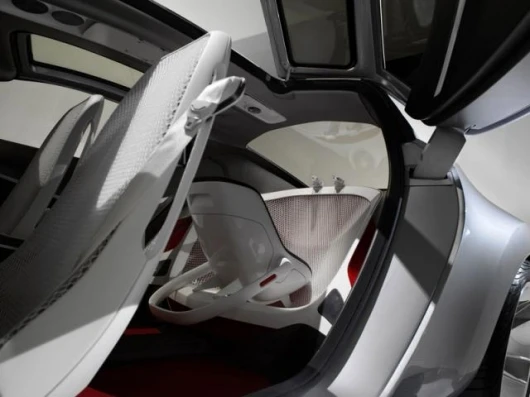 There's a baby cam for monitoring the integrated baby seat and its cargo from the front seat