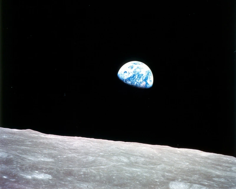 The famous Earthrise photo from Apollo 8 (Image: NASA)