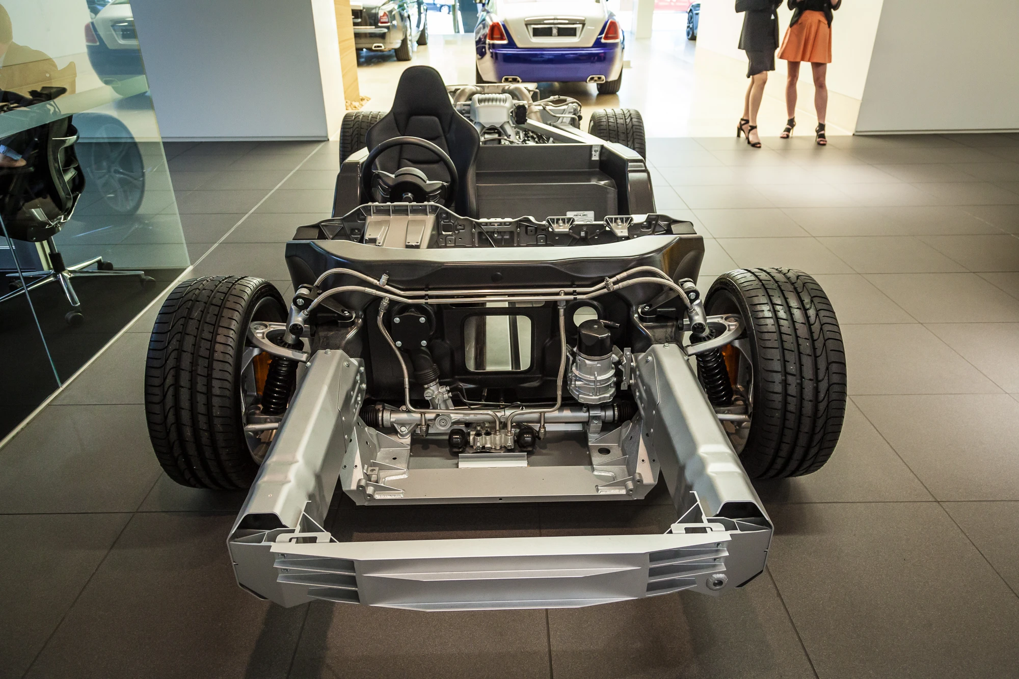 The 12C's chassis is built around a carbon "MonoCell" (Photo: Loz Blain/Gizmag.com)