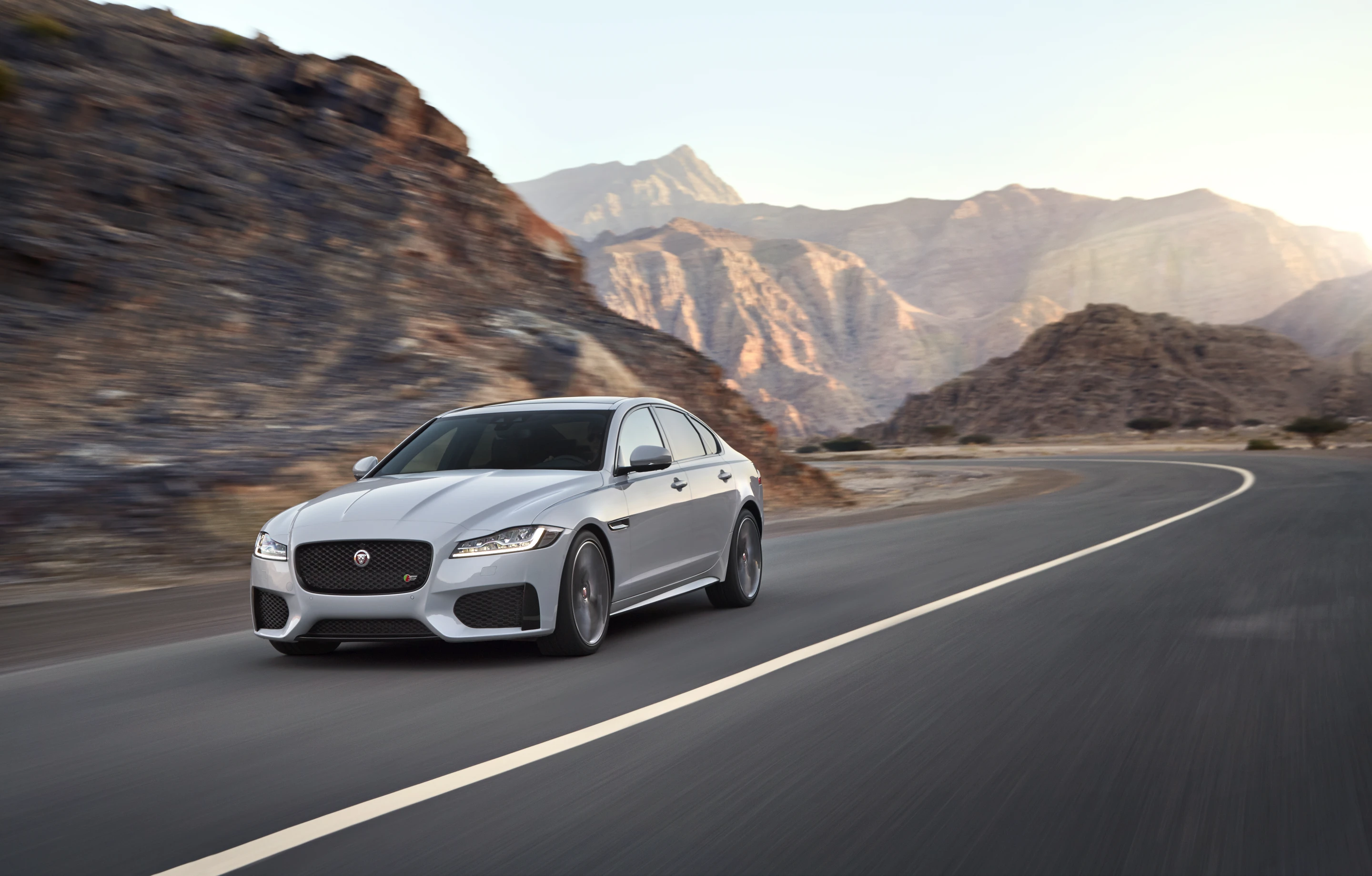 The 2016 Jaguar XF has improved aerodynamics