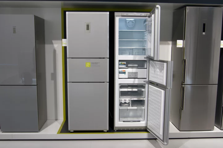 Siemen’s KG38QAL30 Freshness Center features a vacuum drawer to keep food fresher, longer