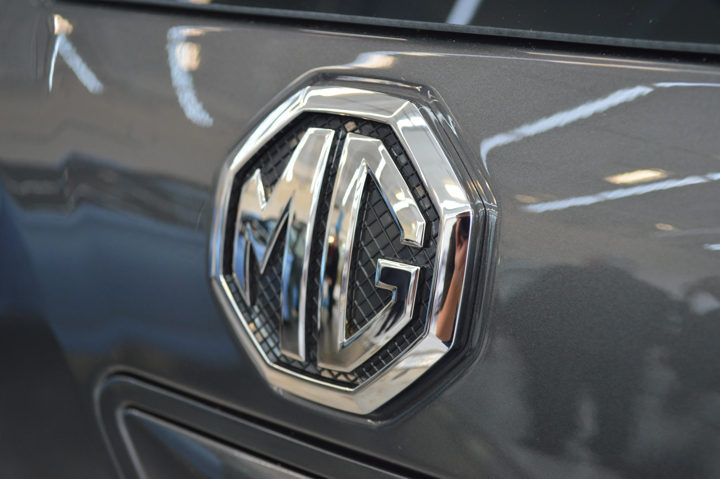 MG3 feature's the iconic MG badge (Photo: Gizmag)