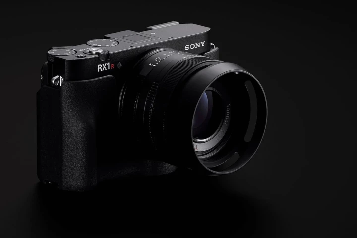 Fans of the RX1R II have been waiting for nearly a decade for an upgrade to this beloved compact full-frame shooter, and it's finally here