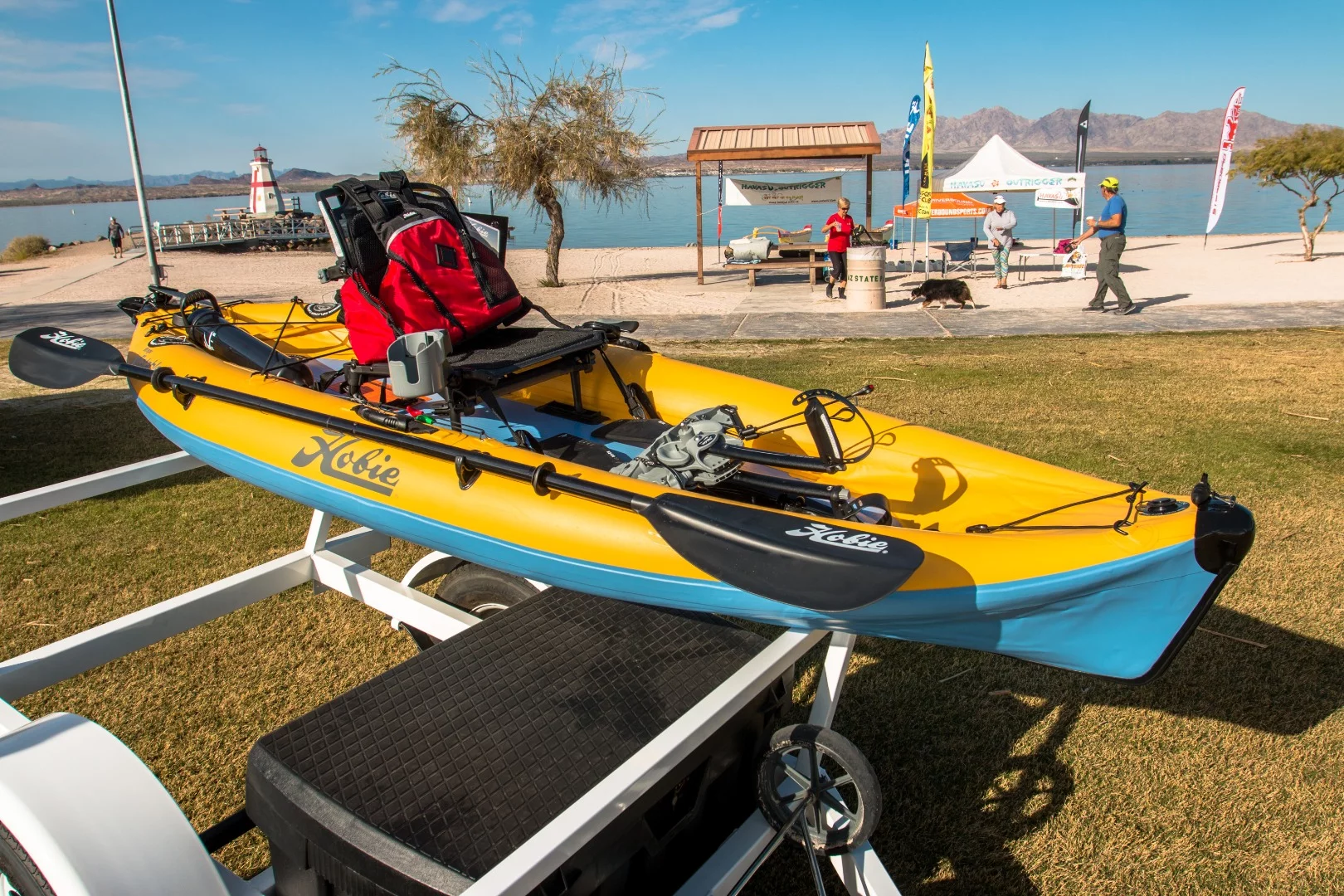 Feel like a Navy Seal in this Hobie Mirage Inflatable 9. It comes standard with a high capacity air pump so you can save your breath. It has the MirageDrive 180 pedal system for propulsion designed after how penguins swim.