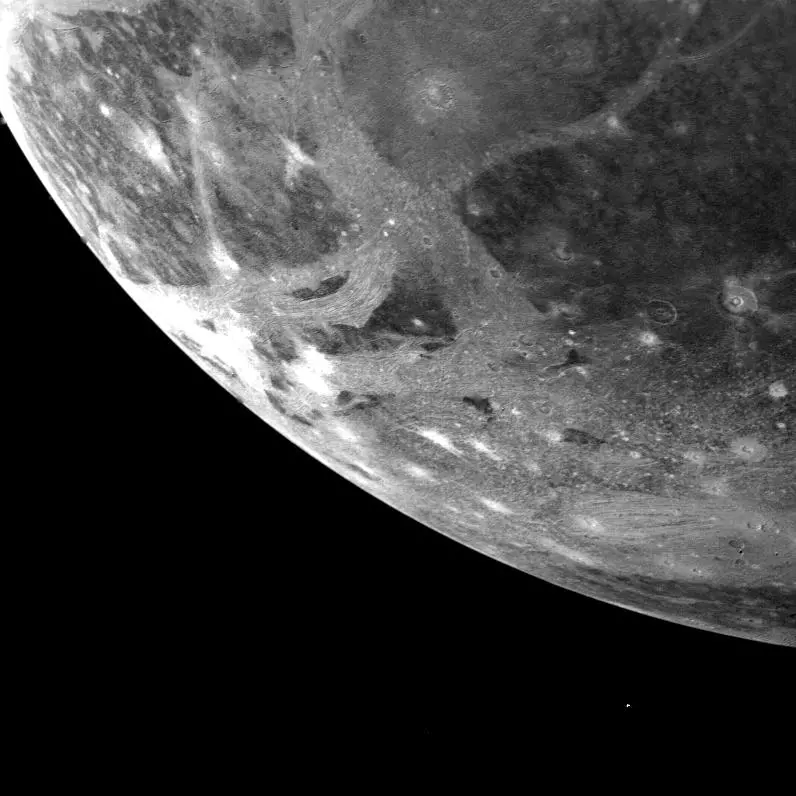 Jupiter’s largest moon, Ganymede, snapped by Voyager 1 in early March 1979