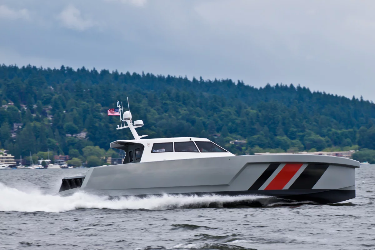 Inside, the LRV-17 has more to technology to boast specifically designed to cater to rough seas: a gyroscope-enabled stabilization system and "shock-mitigating seats"
