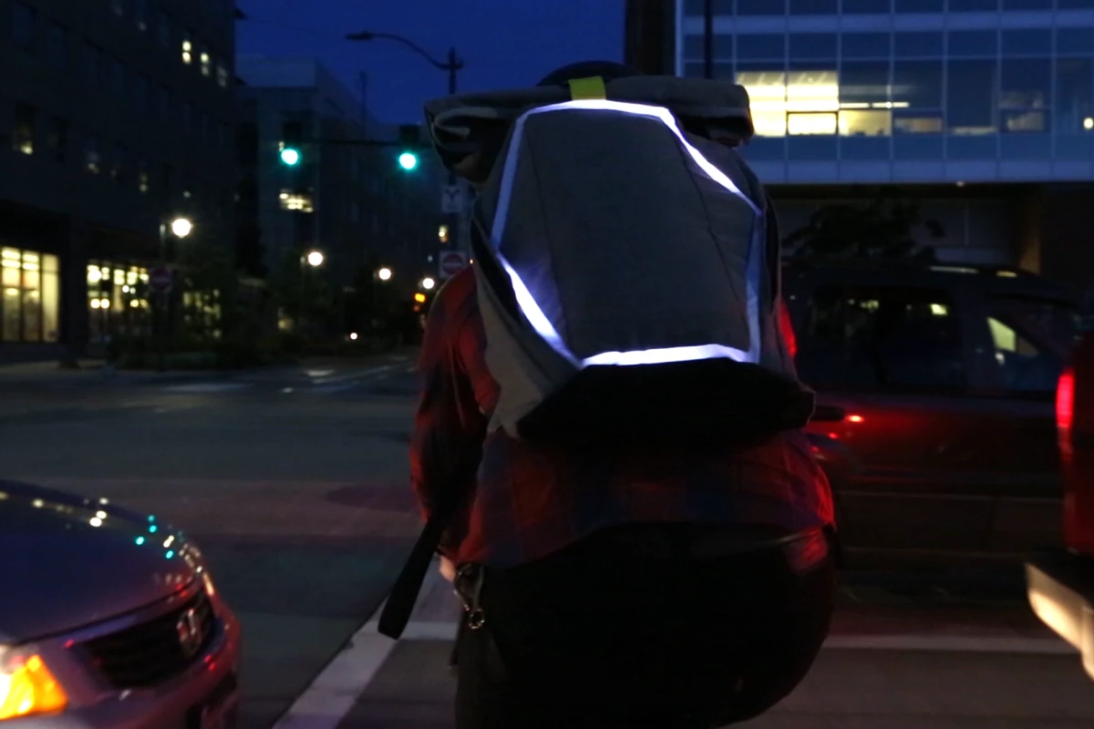 BrakePack lets motorists see where cyclists are going