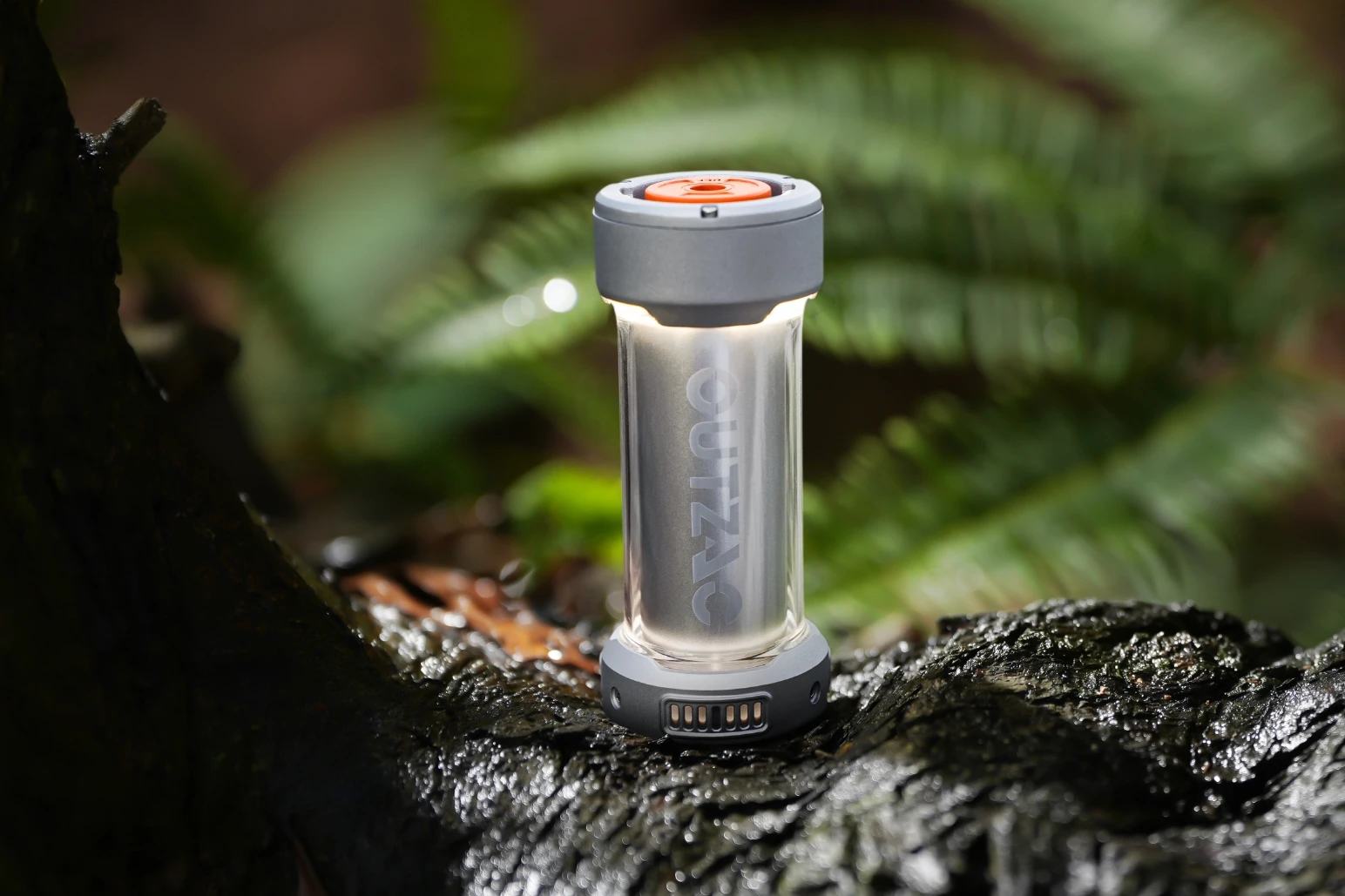 The device measures 38 x 90 mm and reportedly tips the scales at 78 g