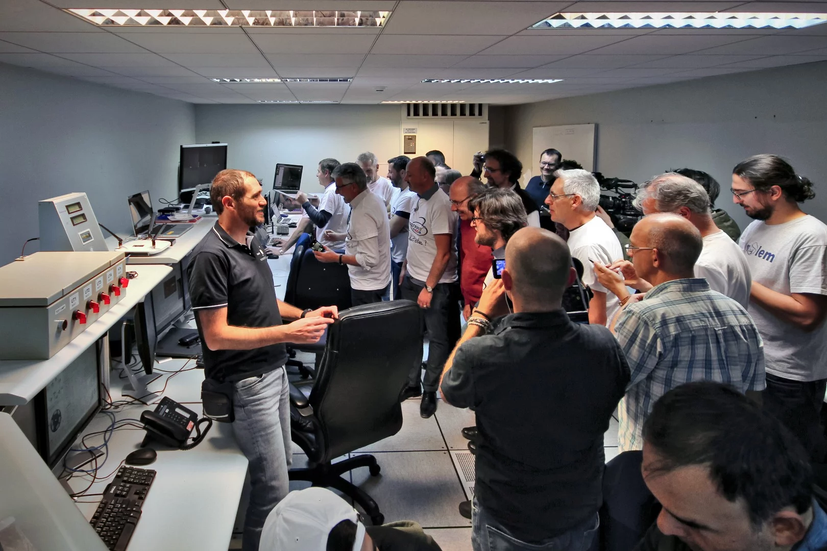 The moment of first light, with the team jubilant in the VLT control room.