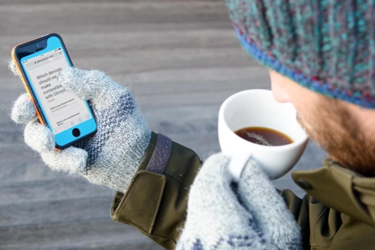 Glovys sits between your smartphone and your gloves, letting the two play nicely together