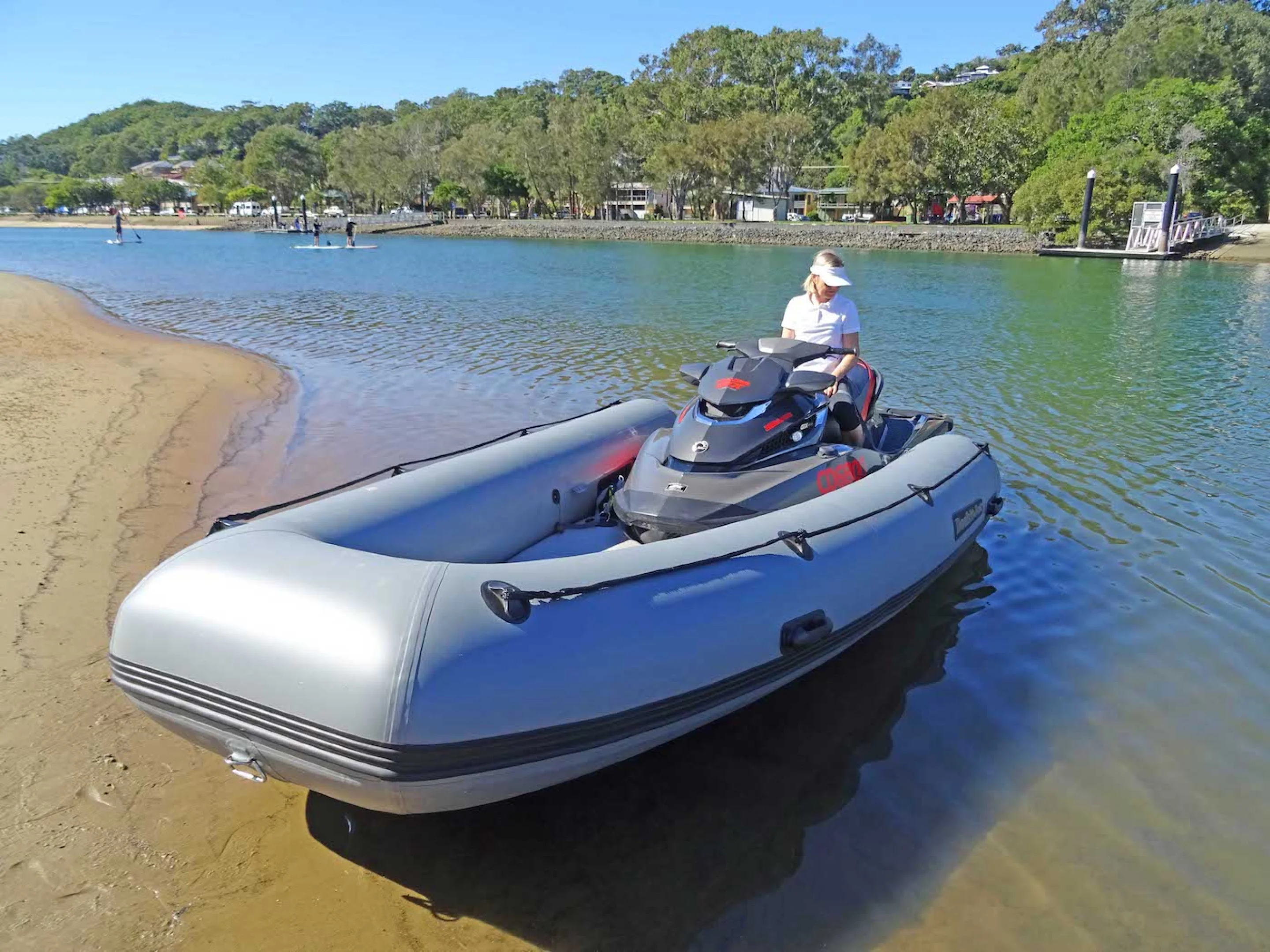 DockitJet mixes a jet ski with an inflatable boat for nimble on-water ...
