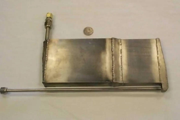 InnovaTek's compact, microchannel reformer