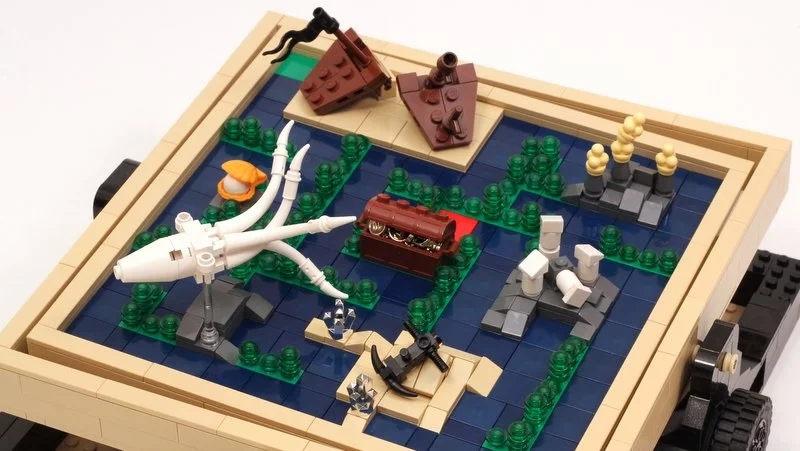 Different mazes can be slotted into the base or removed, meaning that multiple mazes can be kept ready for use and swapped in quickly and easily