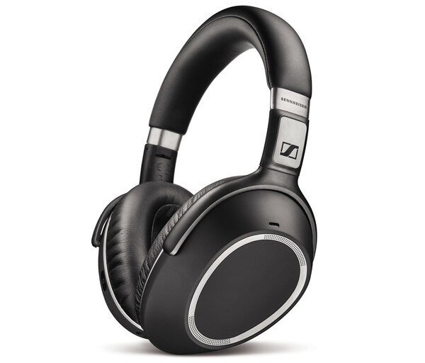 The Sennheiser PXC 550 headphones