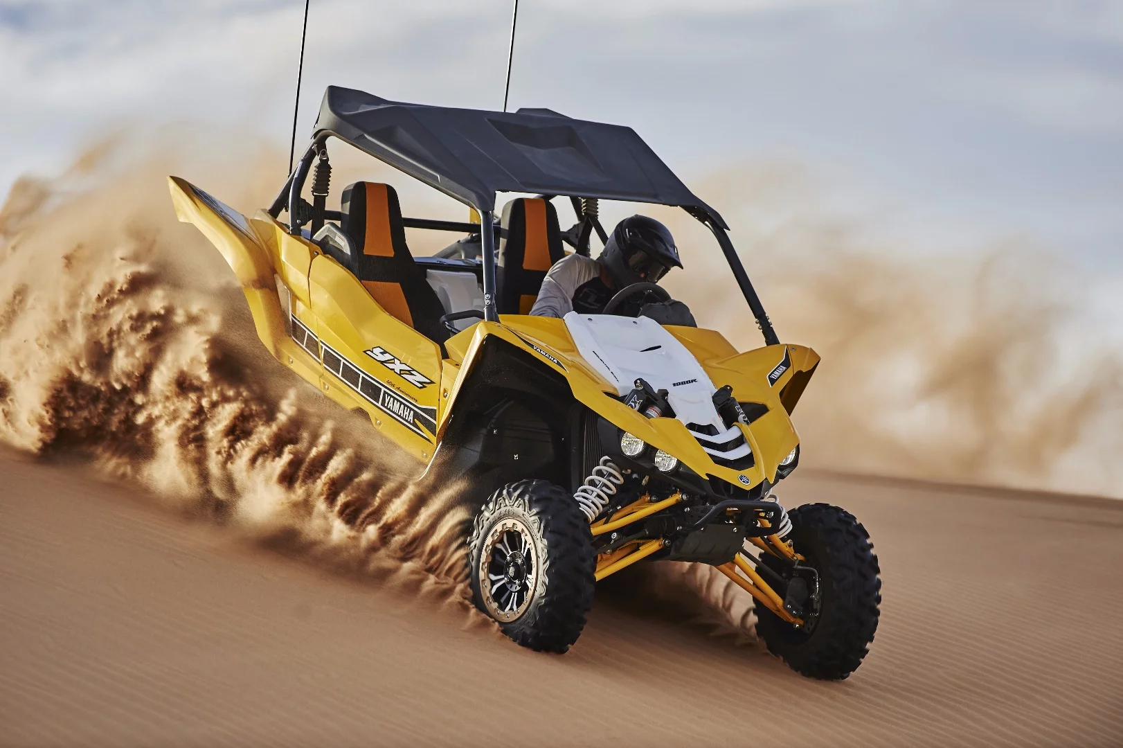 The Yamaha YXZ1000R packs a new three-cylinder four-stroke 998 cc engine
