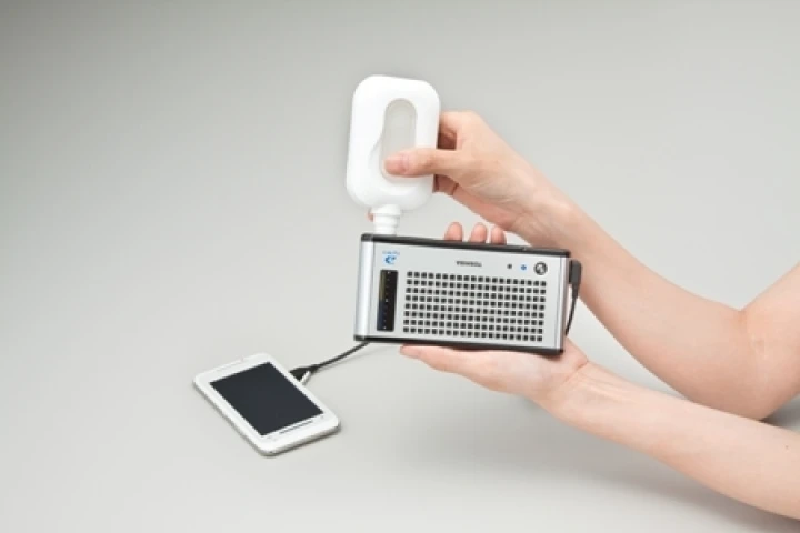 Toshiba's Dynario portable fuel cell