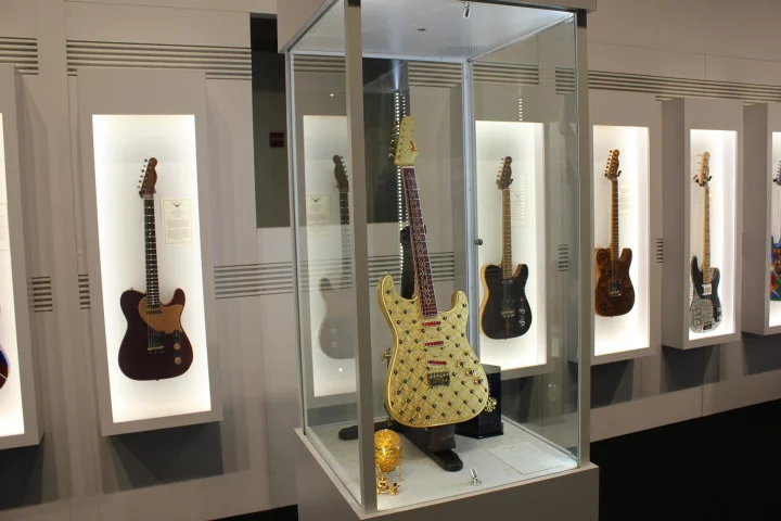 The Fender Custom Shop Coronation Stratocaster was inspired by the Fabergé Imperial Coronation Egg